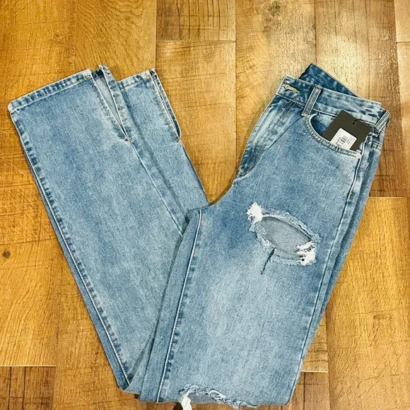 PLT Women's Distressed Light Blue Jeans - Picture 2 of 4